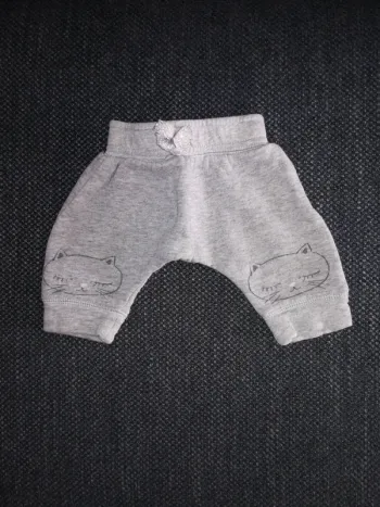 Joli jogging gris, bébé fille, 1mois