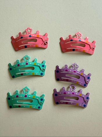 Lot 6 barrettes couronne