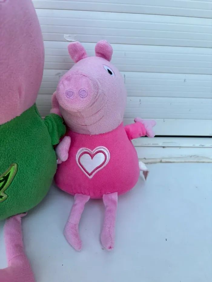 Lot peluches peppa pig - photo numéro 3