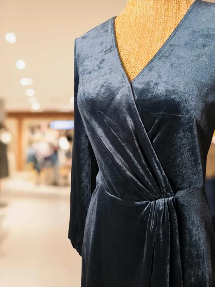 Robe WithBlack Neuve - photo numéro 2
