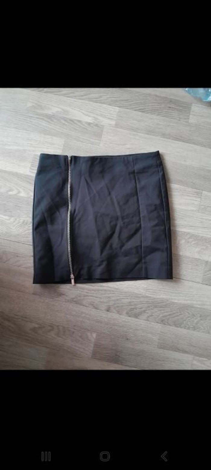 Mini jupe noire droite à fermeture