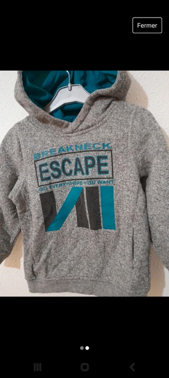 Sweat à capuche 💫 taille 3 ans 💞 - photo numéro 2