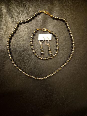 parure collier ras de cou en perle