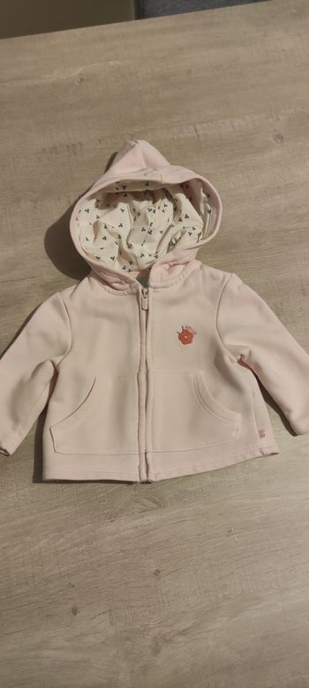 Veste à capuche 3 mois