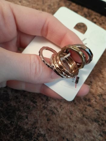 Magnifique lot 7 bagues vintage graphiques neuves