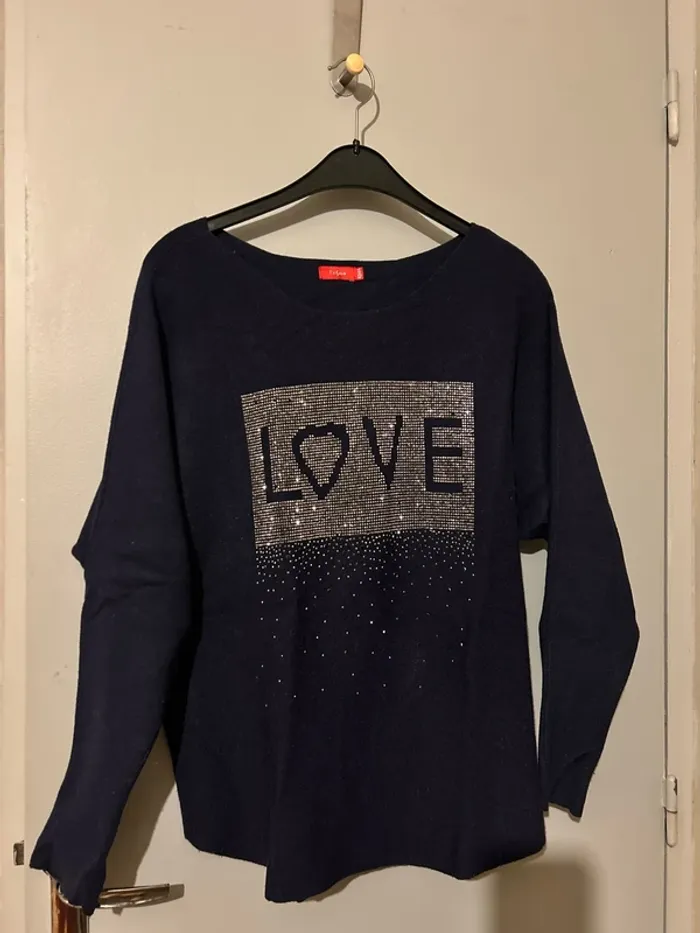Pull love col en V