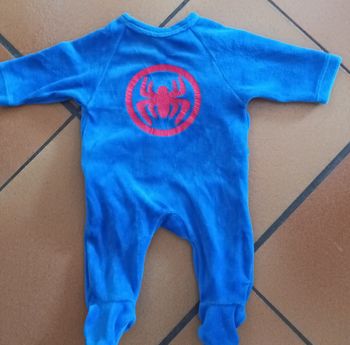 Pyjama spiderman neuf 0 mois naissance