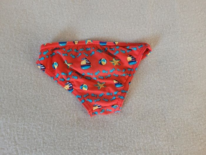 Slip de bain 2 ans - photo numéro 3