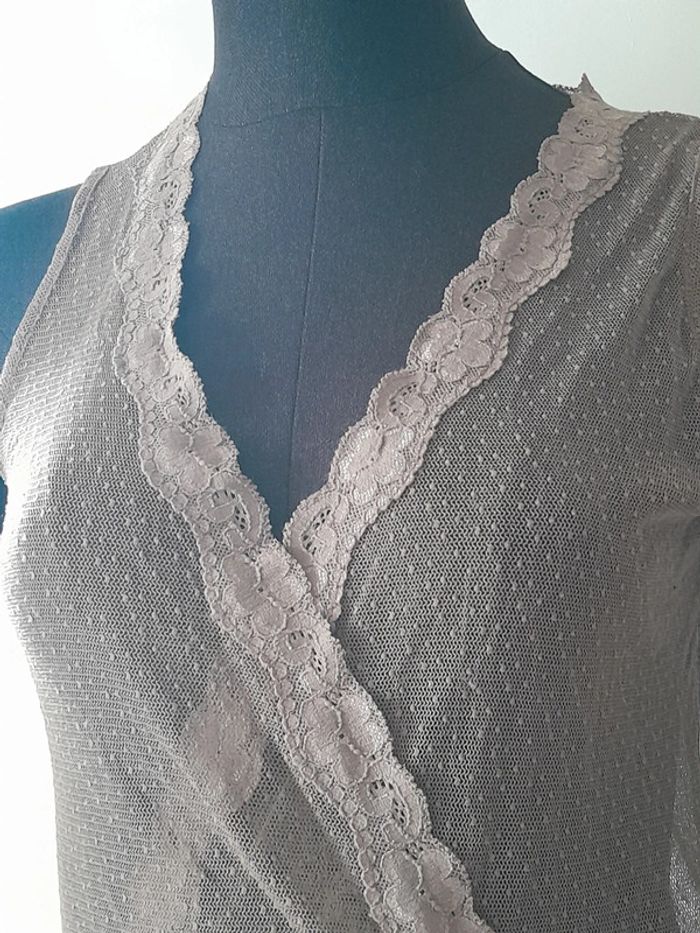 Débardeur en mèche et dentelle transparence - photo numéro 5