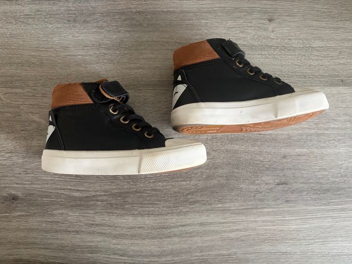 Chaussures taille 25 garçon - photo numéro 2