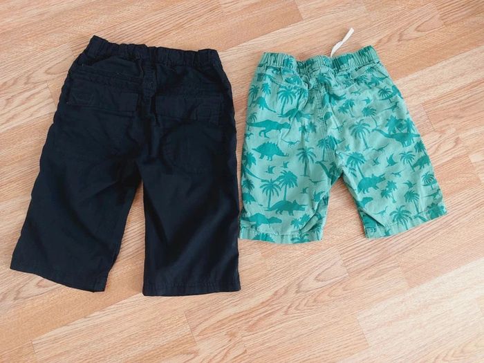 Shorts H&M taille 122. - photo numéro 3