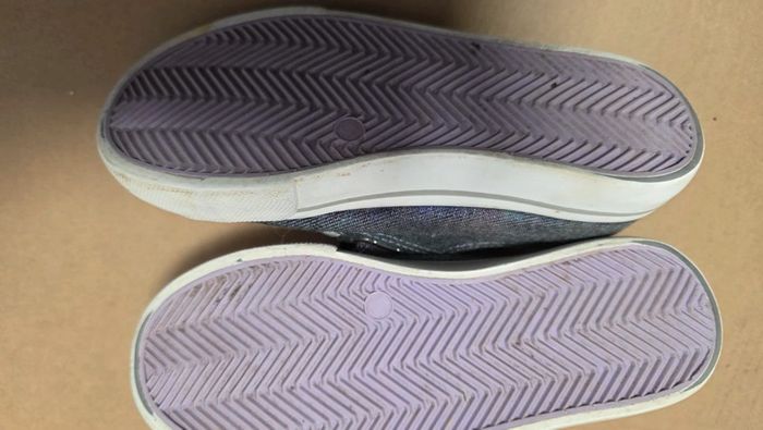 Sneakers taille 29 - photo numéro 2