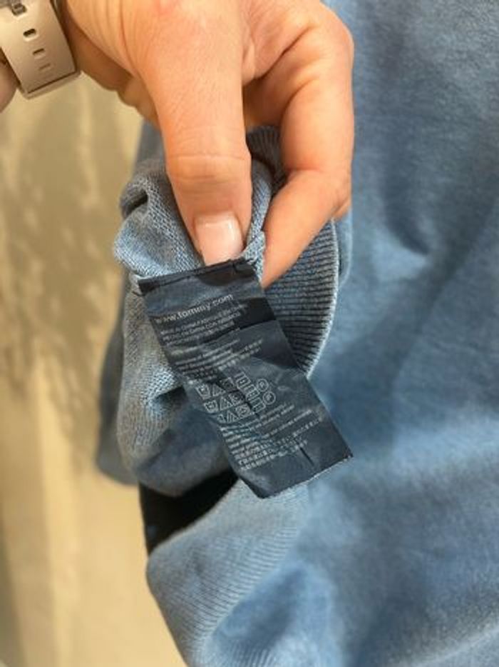 Pull tommy Hilfiger bleu col V - photo numéro 5