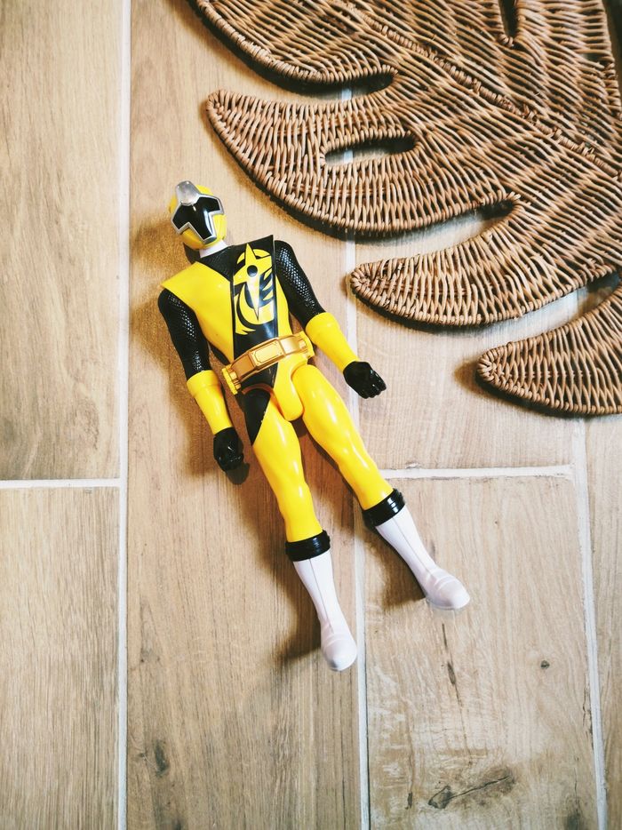 🙅 Power rangers ninja steel grande figurine du ranger jaune marque Bandai