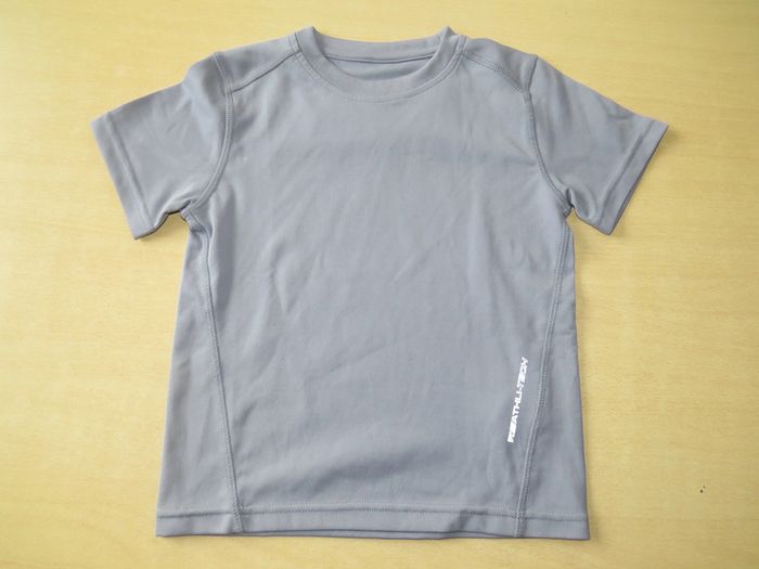 t-shirt de sport 5/6 ans