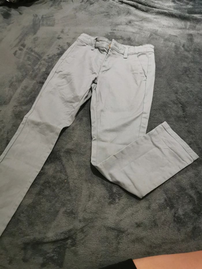 Pantalon chino neuf 7 ans