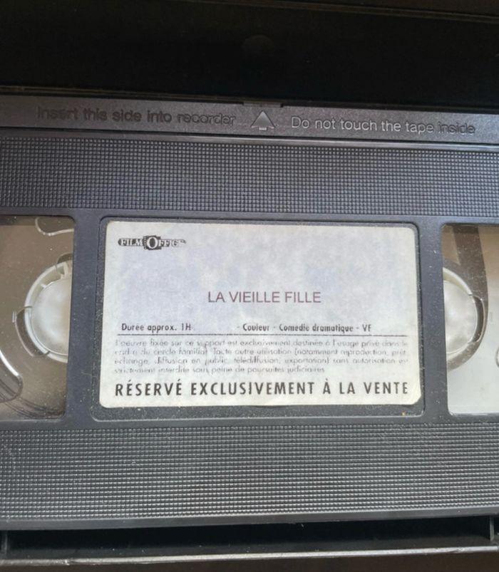 La vieille fille cassette vhs Annie Girardot et Philippe noiret - photo numéro 4