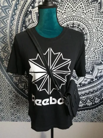 Tee-shirt de sport noir imprimé style fleurs et écriture reebok / reebok / (M)