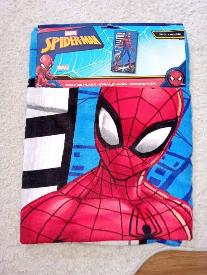 Serviette de bain spiderman - photo numéro 2