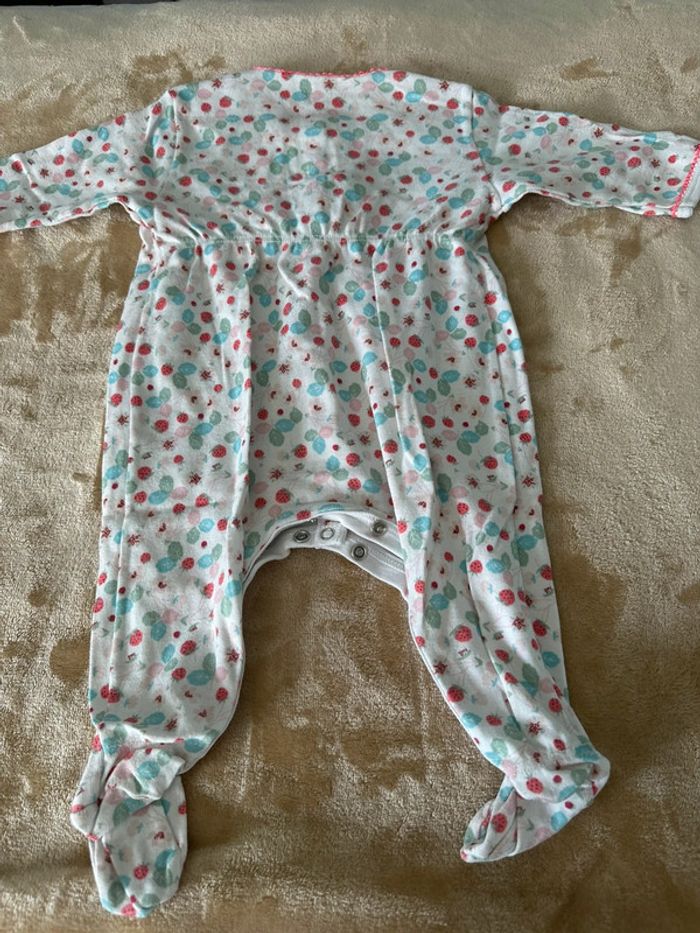 Pyjama 3 mois - photo numéro 2