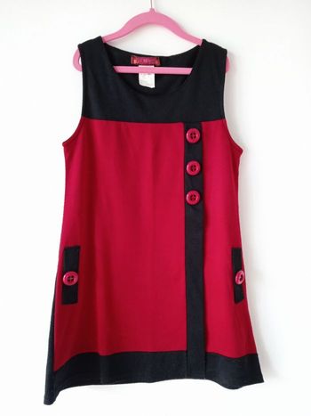 Robe rouge et noire 12 ans