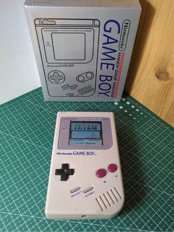 Nintendo Game Boy Console Portable Écran IPS Rétro Éclairé Grise DMG-01 GB