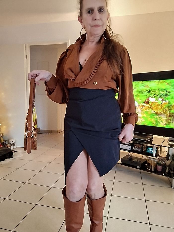 Jupe Tailleur ZARA vintage fendu - photo numéro 4