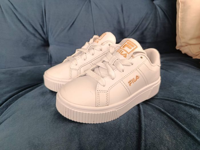 Fila fille - photo numéro 2