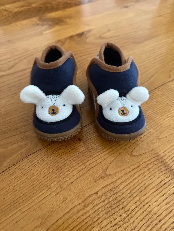 Pantoufles, Bébé taille 19