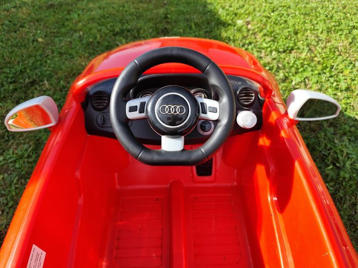 Voiture électrique enfant Audi tt RS plus - photo numéro 2