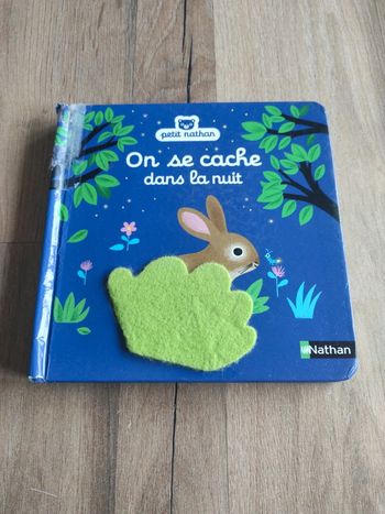 Livre : On se cache dans la nuit