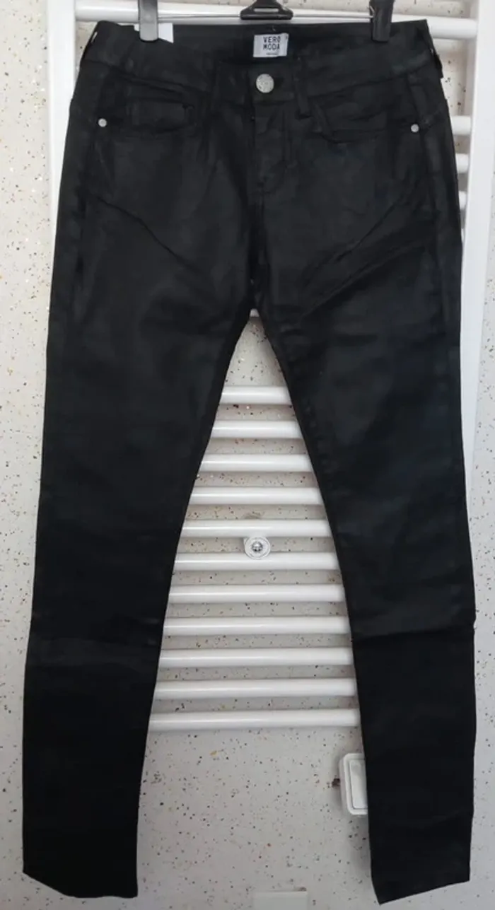 Pantalon / jeans noir  Vero Moda Taille W 27 / L 32 - photo numéro 2