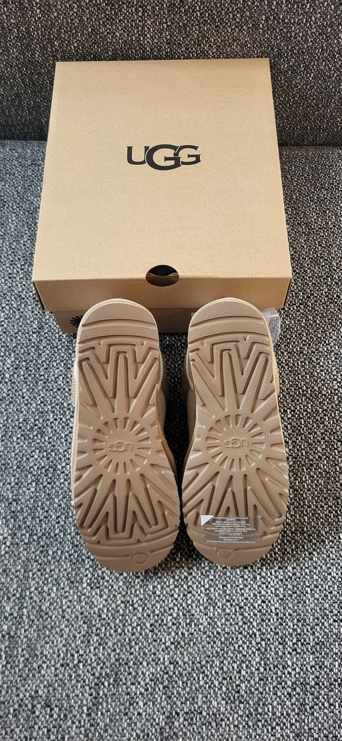 UGG Lowmel Sand - Taille 37 - photo numéro 4