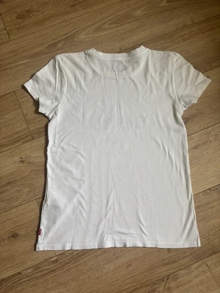 T-shirt manches courtes Levi’s taille S - photo numéro 5