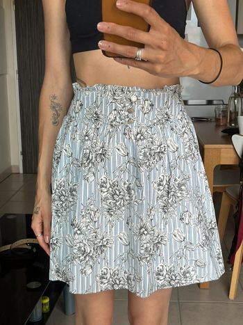 Jupe à fleurs Naf Naf