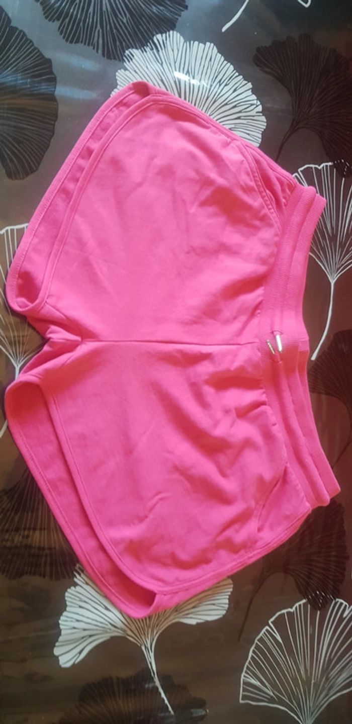 Short rose neuf