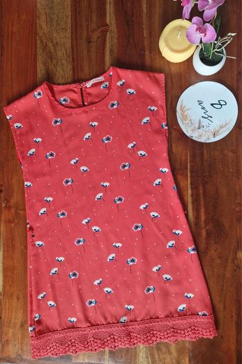 Robe très fine et légère 8 ans
