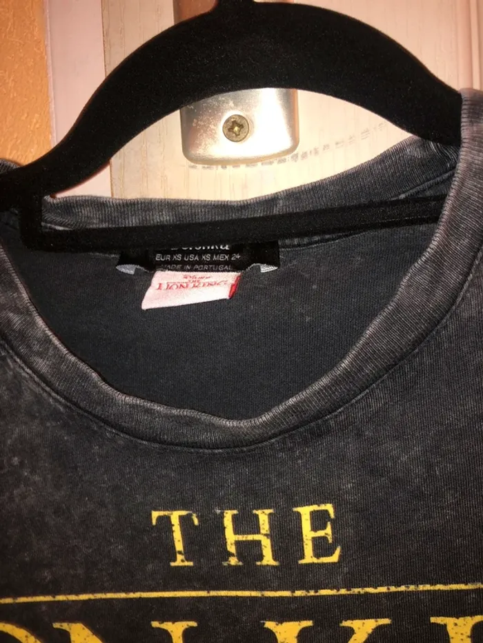 tee shirt disney bershka roi lion simba - photo numéro 2