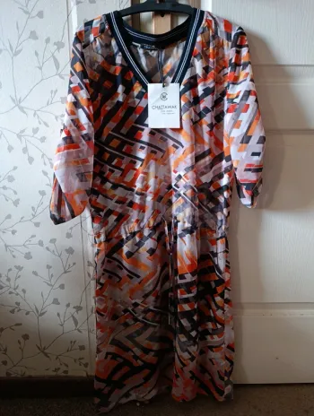 Neuve Robe en voile couleur automne Chattawak taille 36