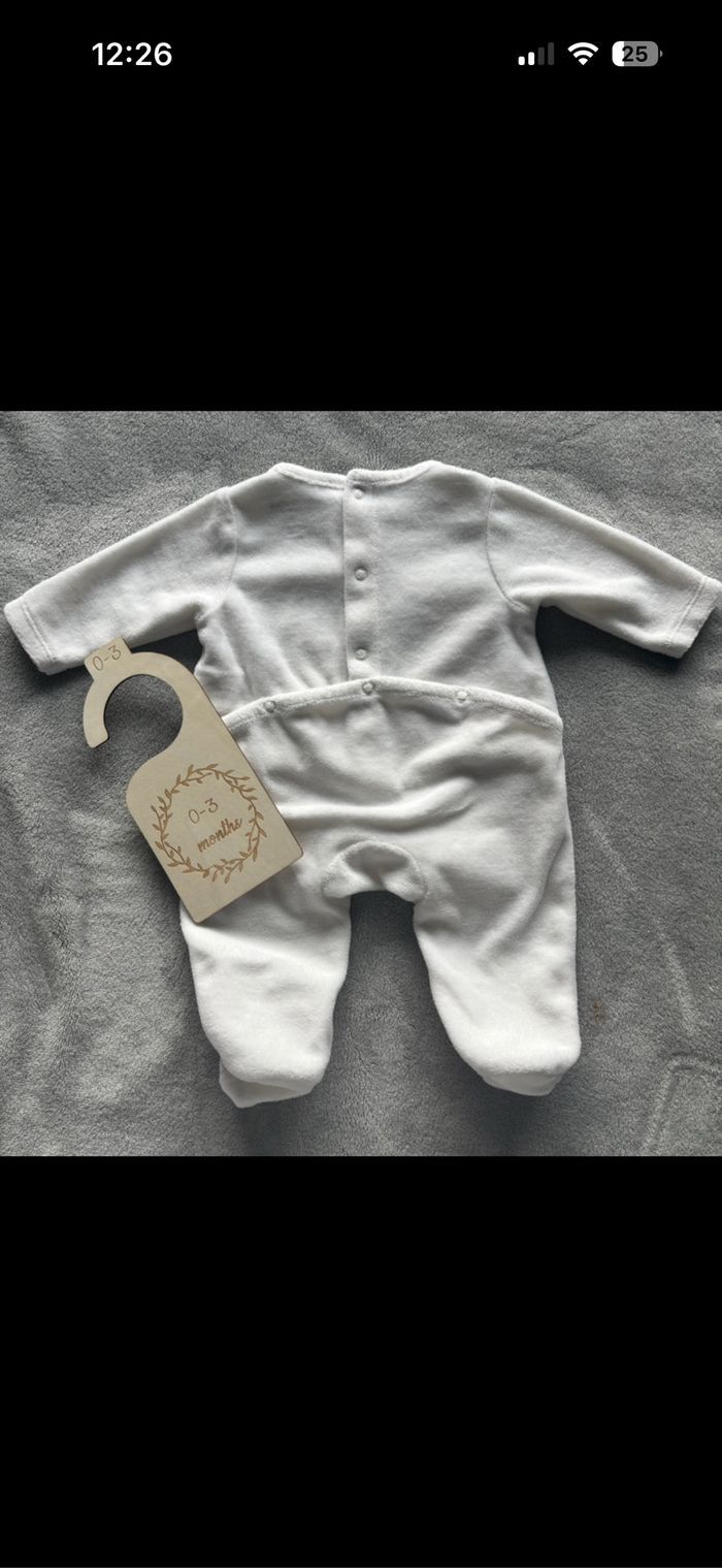 Pyjama 1 mois - photo numéro 2