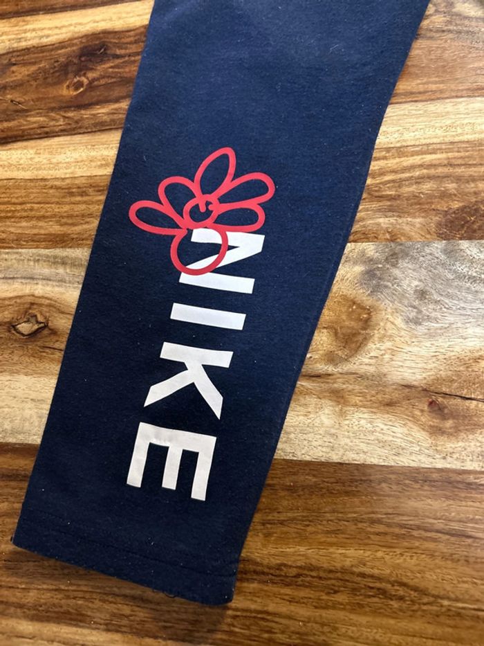 Jogging Nike 6/7ans - photo numéro 7