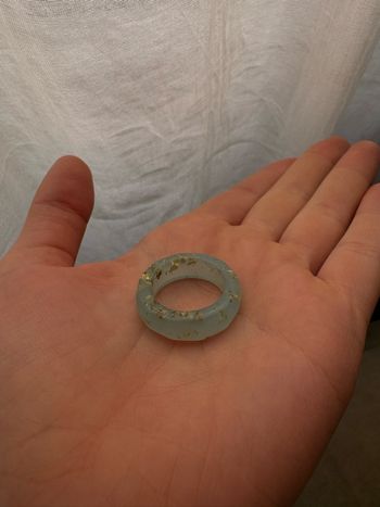 Bague translucide feuille d’or 