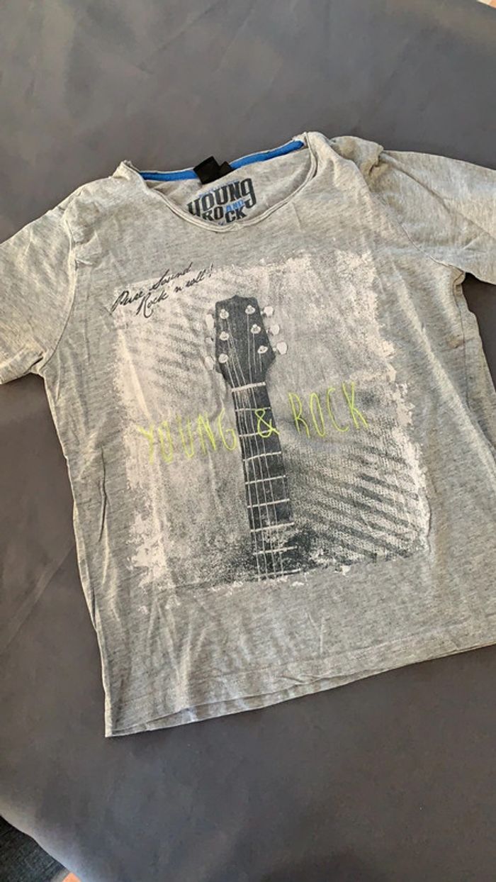 Tee Shirt gris guitare rock’ n roll 12 ans