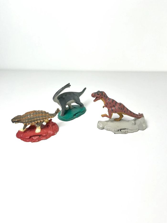 Lot 3 Figurines vintage Jurassic Park en métal - photo numéro 2