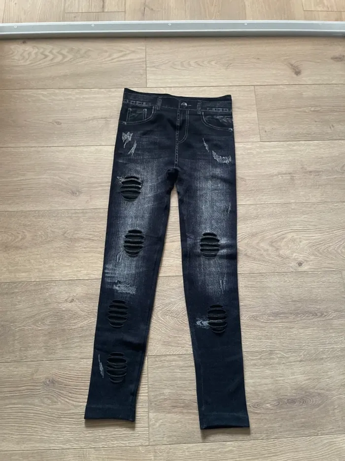 Legging imitation jeans trouée