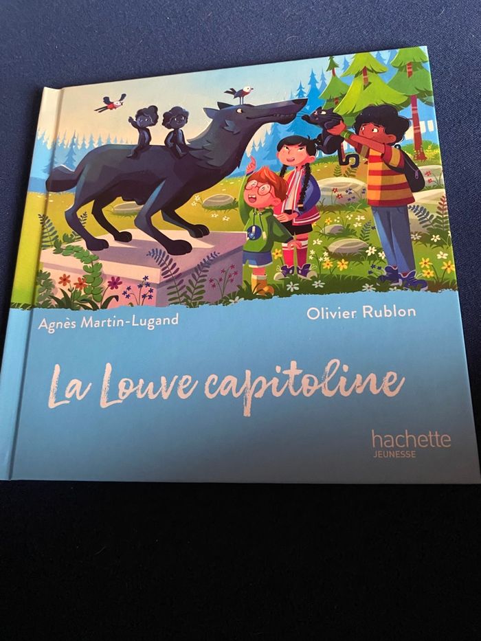 Livre La louve capitoline