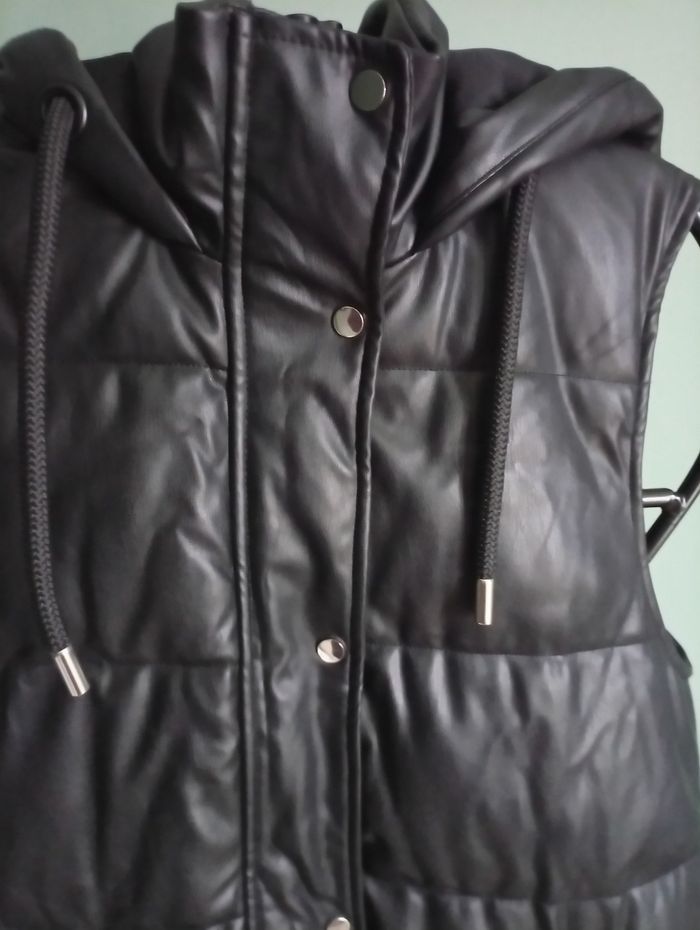 Doudoune Zara sans manches - photo numéro 3