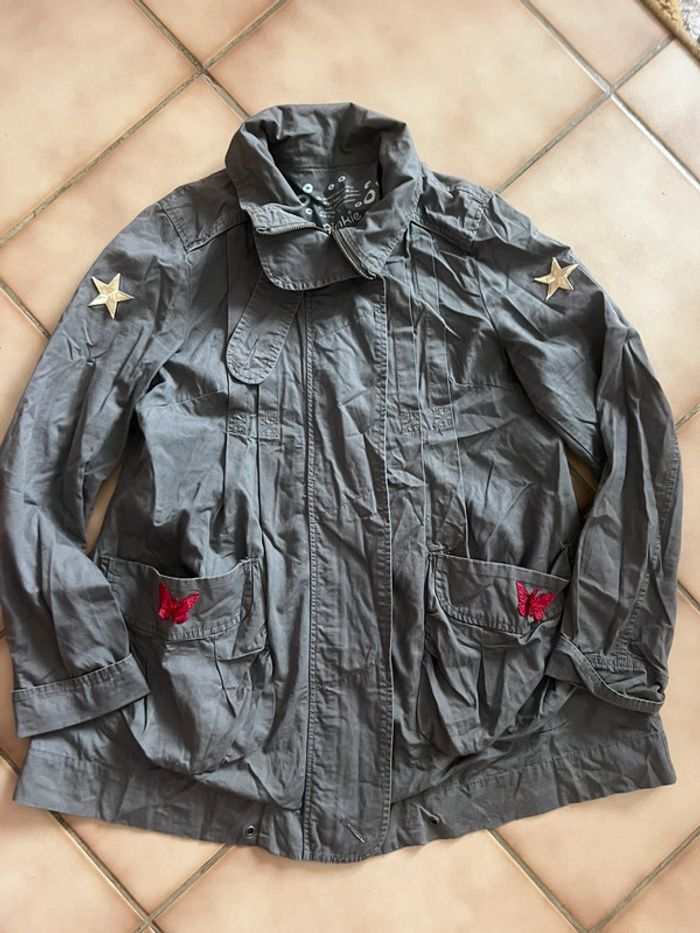Veste kaki pimkie papillon 🦋 étoile 🌟 taille 36