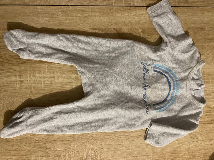 Pyjama garçon ( ou mixtes ) 3 mois - photo numéro 5