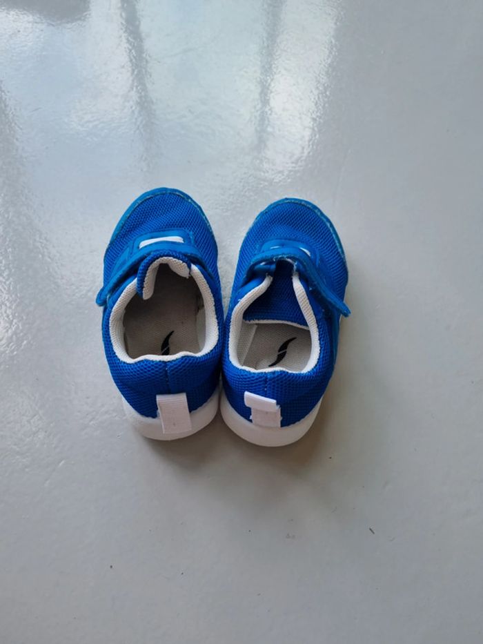 Basket bleu - photo numéro 3